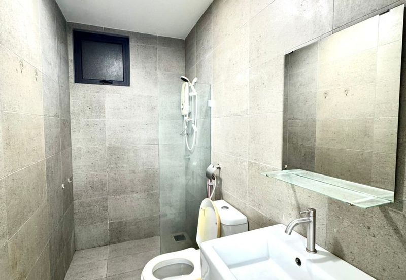 Kenwingston Square Garden