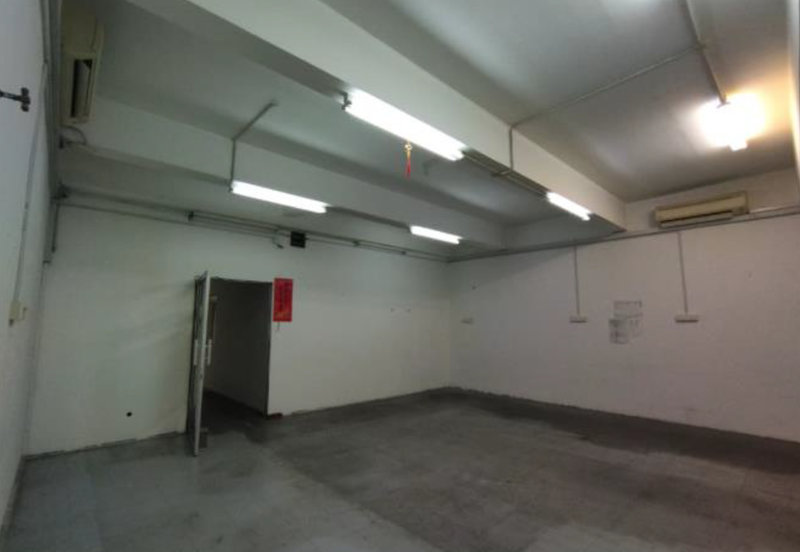 Putra Point Commercial Centre