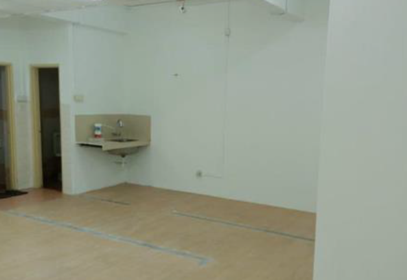 Putra Point Commercial Centre