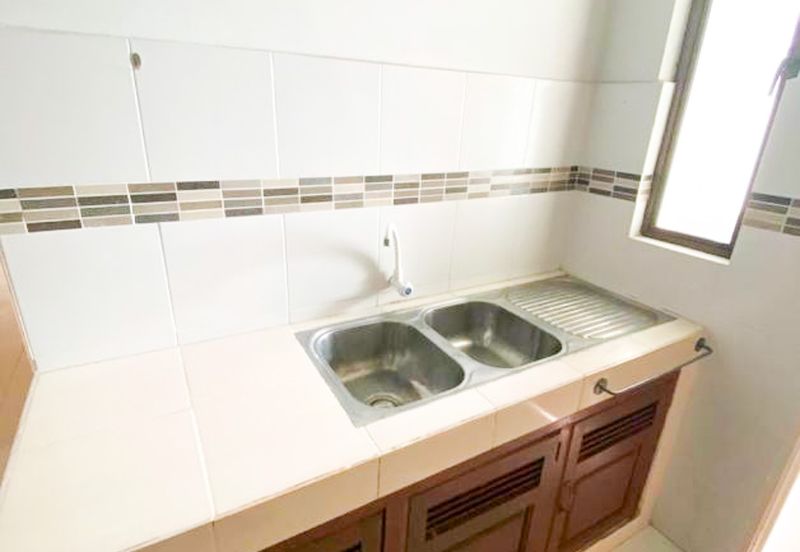 Kristal View Condominium