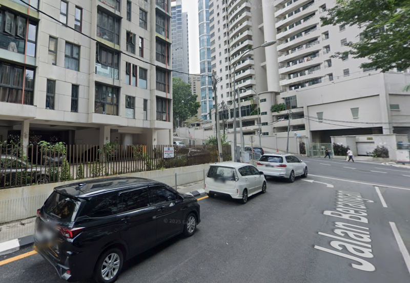 End Block Shop Lot @ Changkat Bukit Bintang, Kuala Lumpur For Rent 