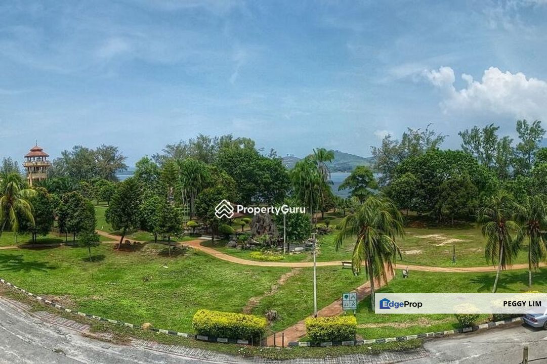 Bukit Merah Laketown, Perak, Semanggol