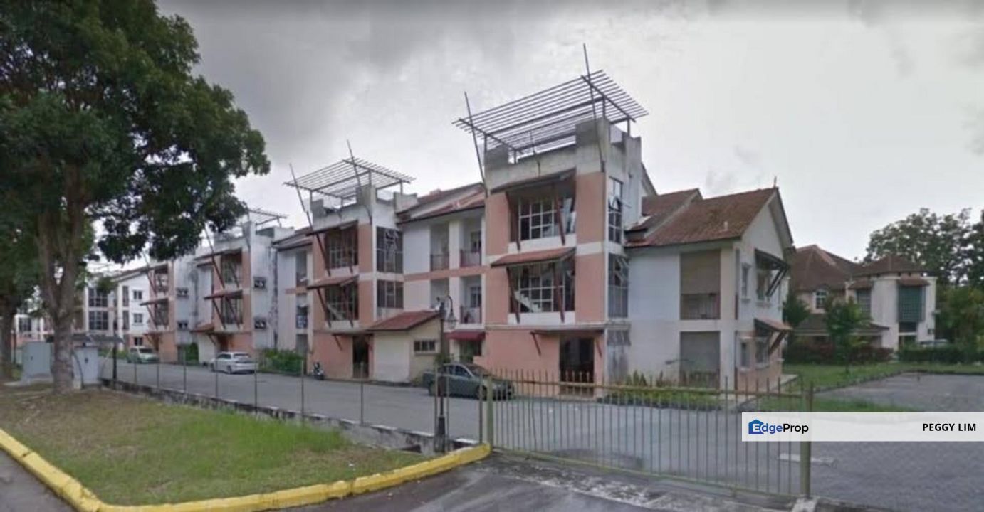 Bukit Merah Laketown, Perak, Semanggol