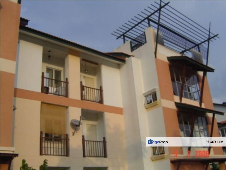 Bukit Merah Laketown, Perak, Semanggol