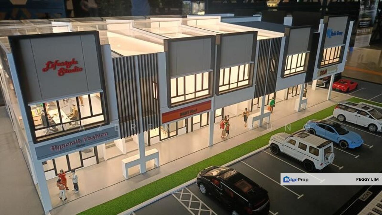 Strata Cluster Semi Detached Shoplot - Dengkil Avenue, Selangor, Dengkil