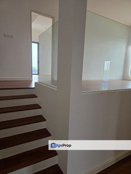 3 Storey Semi-D House @ Broadleaf Residences, Shah Alam For Sale , Selangor, Kota Kemuning