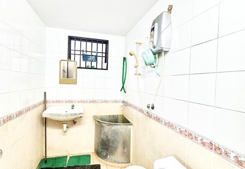 Single Storey Detached House for Lease - Taman Ayer Panas, KL