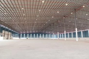 Single Storey Warehouse Cum 3-Storey Office - Klang, Selangor