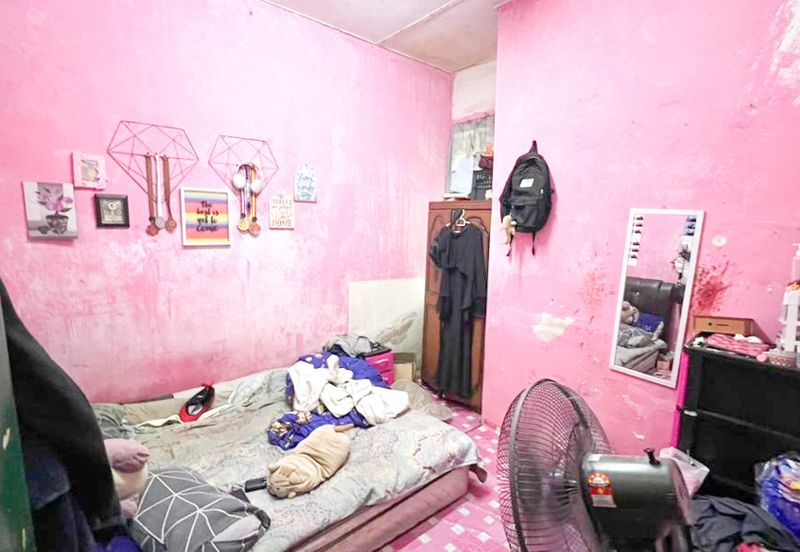 Single Storey Terrace Corner House for Sale - Meru, Kapar, Klang