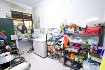 Single Storey Terrace Corner House for Sale - Meru, Kapar, Klang