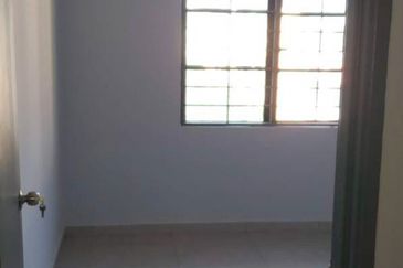 3rd Floor Apartment Available for Sale in Bandar Sri Damansara, KL