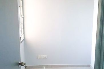 3rd Floor Apartment Available for Sale in Bandar Sri Damansara, KL