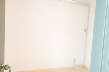 Sd Apartments 1st Floor Unit for Sale - Bandar Sri Damansara, KL