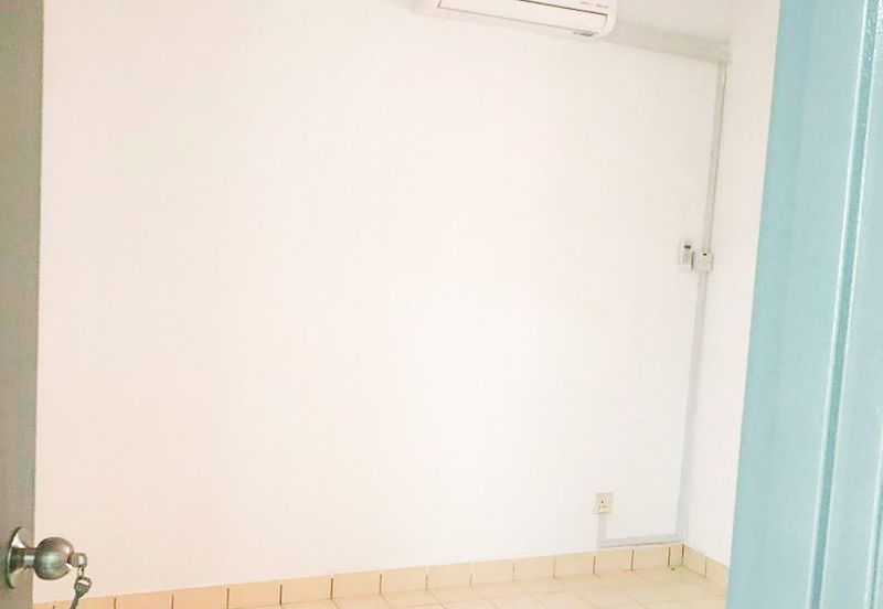 Sd Apartments 1st Floor Unit for Sale - Bandar Sri Damansara, KL