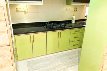 Bandar Sri Damansara, KL @ Apartments Ground Floor Unit for Sale