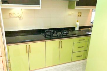 Bandar Sri Damansara, KL @ Apartments Ground Floor Unit for Sale