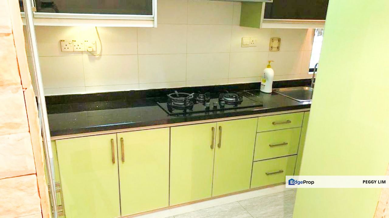 Bandar Sri Damansara, KL @ Apartments Ground Floor Unit for Sale, Kuala Lumpur, Damansara