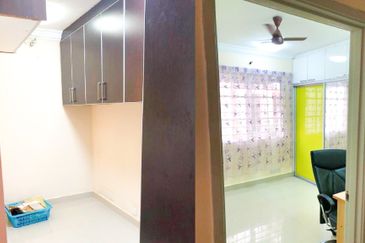 Bandar Sri Damansara, KL @ Apartments Ground Floor Unit for Sale