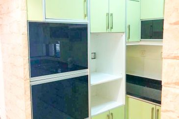 Bandar Sri Damansara, KL @ Apartments Ground Floor Unit for Sale