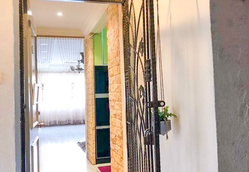 Bandar Sri Damansara, KL @ Apartments Ground Floor Unit for Sale