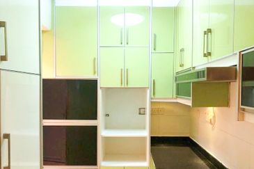 Bandar Sri Damansara, KL @ Apartments Ground Floor Unit for Sale