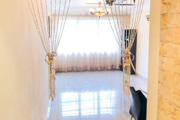 Bandar Sri Damansara, KL @ Apartments Ground Floor Unit for Sale