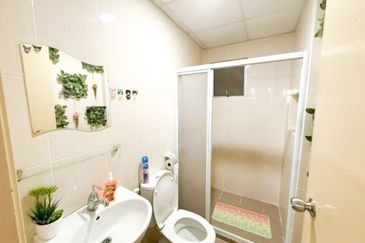 Oug Parklane Service Residence - Unit House Available for Rent