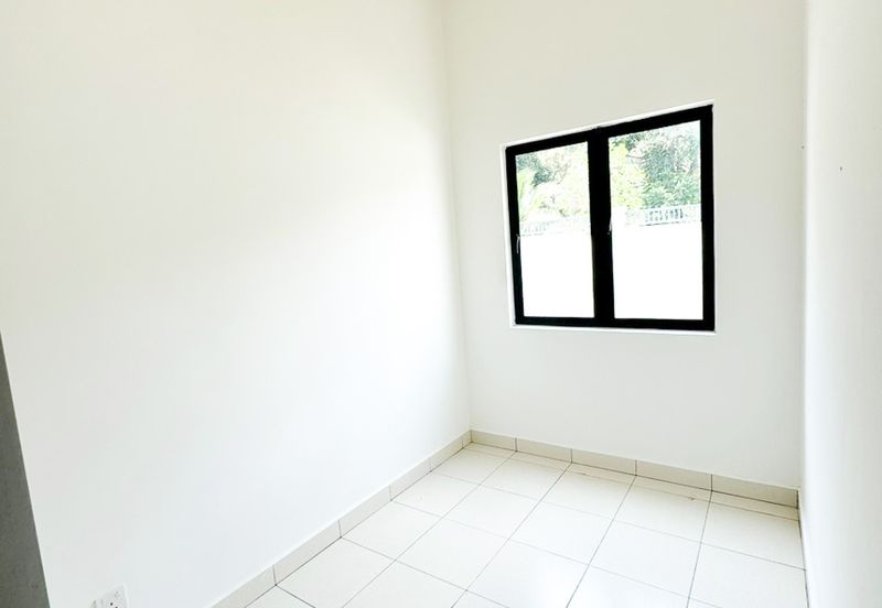 Corner Lot Townhouse @ Rafflesia Residence, Bandar Sungai Long