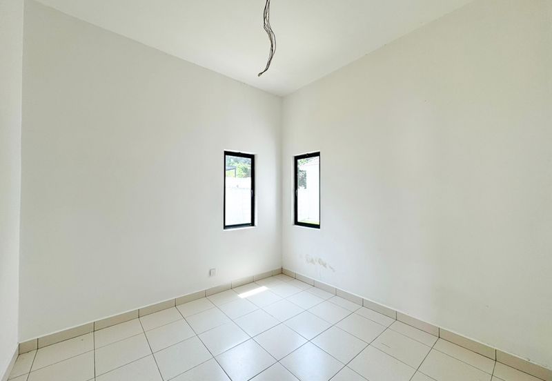 Corner Lot Townhouse @ Rafflesia Residence, Bandar Sungai Long