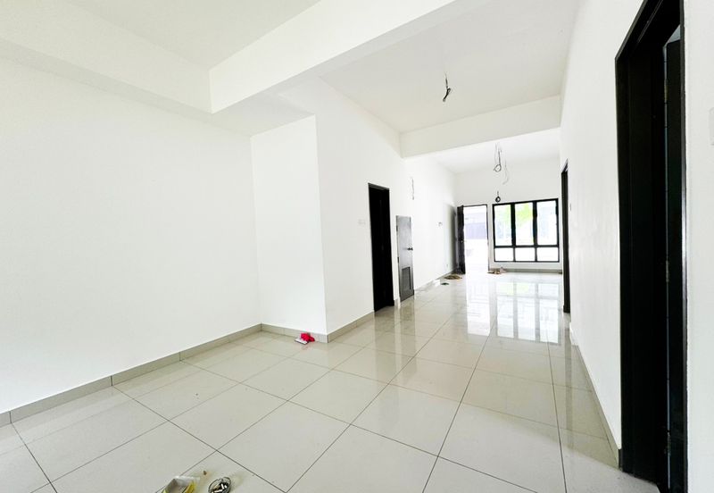 Corner Lot Townhouse @ Rafflesia Residence, Bandar Sungai Long