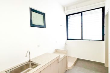 Residensi Alstonia Condominium Available For Rent 