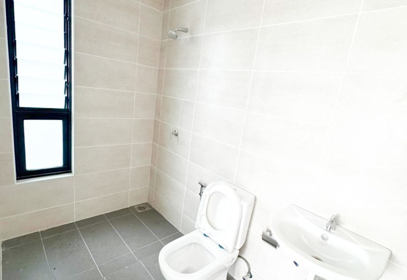 Residensi Alstonia Condominium Available For Rent 