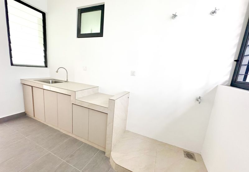 Residensi Alstonia Condominium Available For Rent 