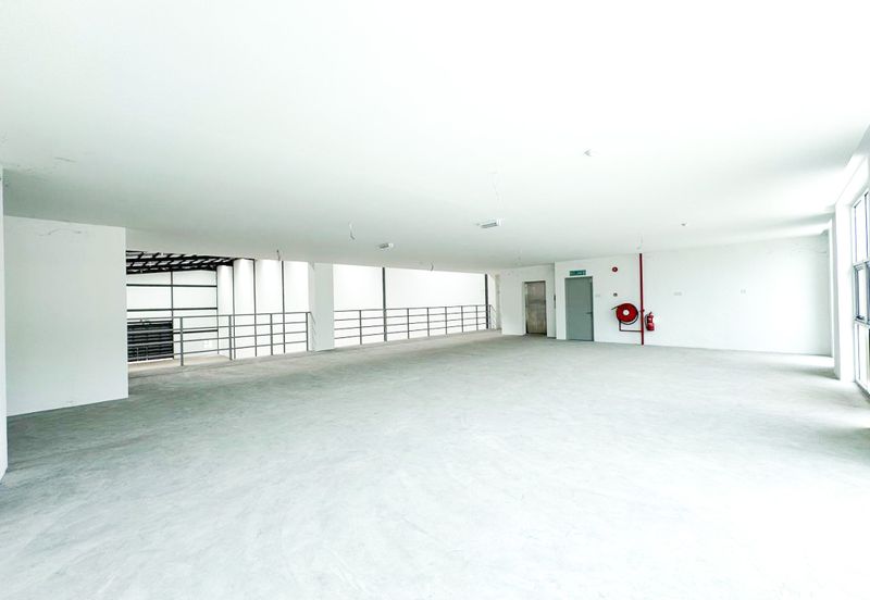 Freehold Warehouse Available for Rent in Meru, Klang