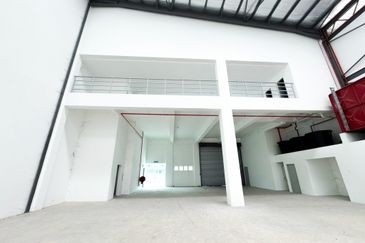 Freehold Warehouse Available for Rent in Meru, Klang