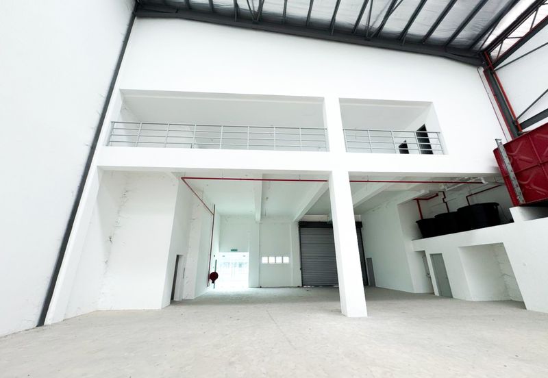 Freehold Warehouse Available for Rent in Meru, Klang