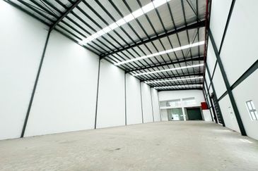 Freehold Warehouse Available for Rent in Meru, Klang