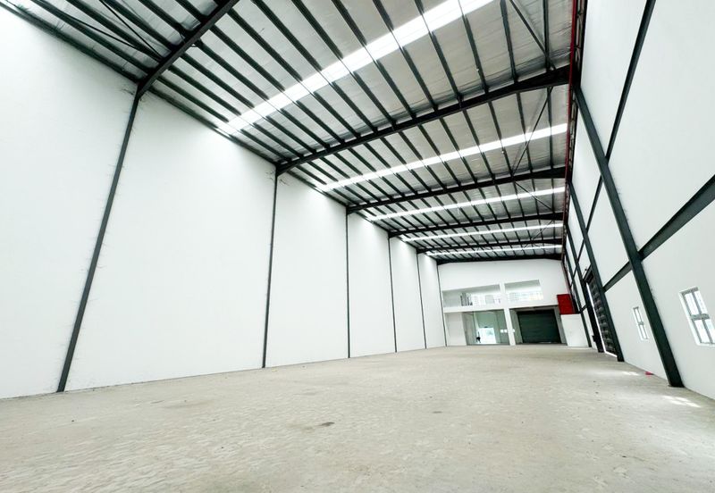 Freehold Warehouse Available for Rent in Meru, Klang