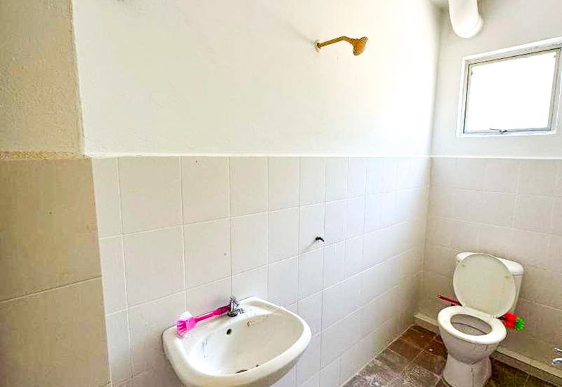 Taman Damai Mewah, Kajang @ 1 Unit for Rent (3-Storey Shoplot)