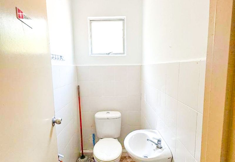 Taman Damai Mewah, Kajang @ 1 Unit for Rent (3-Storey Shoplot)