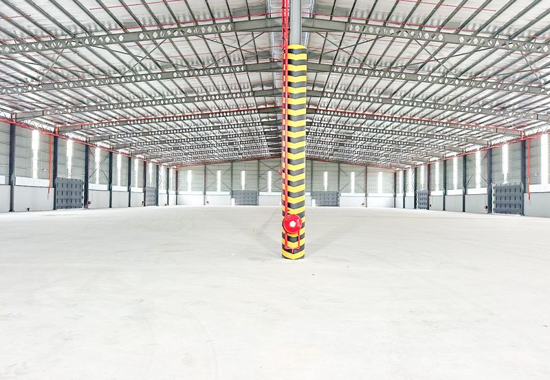 Simpang Pulau Carey, Telok Panglima Garang, Selangor Brand New Factory for Rent, Many Lots Available.