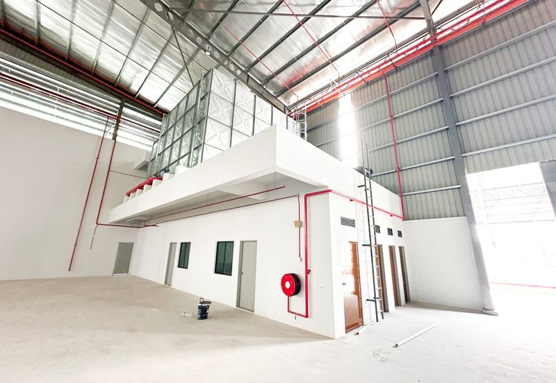 Simpang Pulau Carey, Telok Panglima Garang, Selangor Brand New Factory for Rent, Many Lots Available.