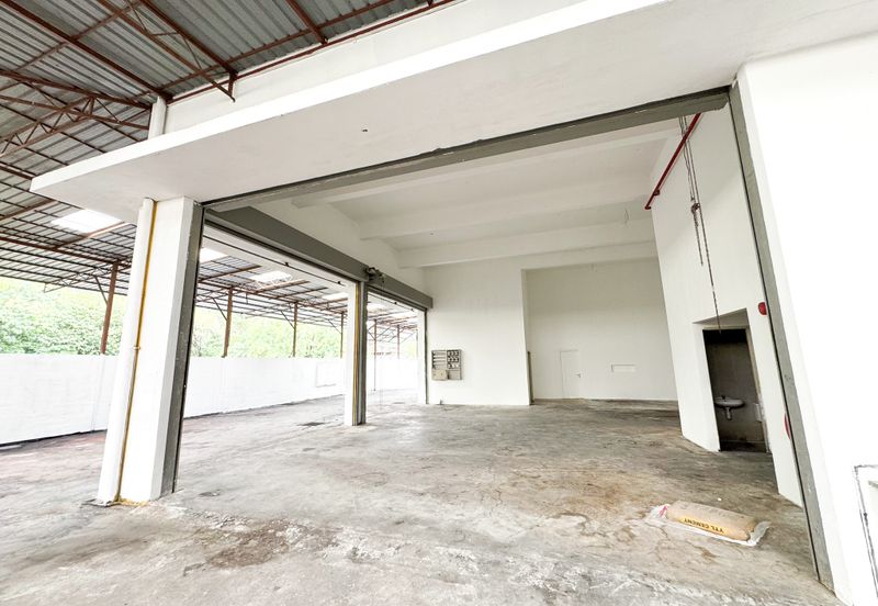 3-Storey Corner Semi-D Factory @ Bukit Jelutong, Selangor