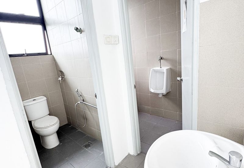 3-Storey Corner Semi-D Factory @ Bukit Jelutong, Selangor