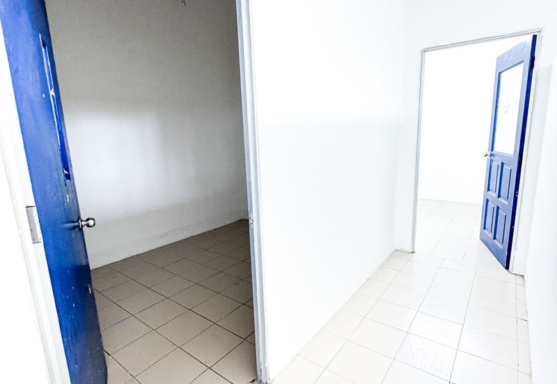 3-Storey Corner Semi-D Factory @ Bukit Jelutong, Selangor