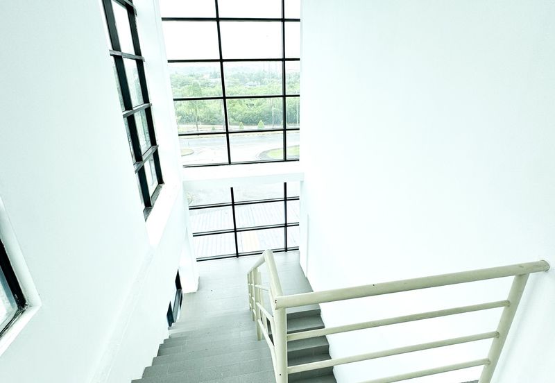 3-Storey Corner Semi-D Factory @ Bukit Jelutong, Selangor