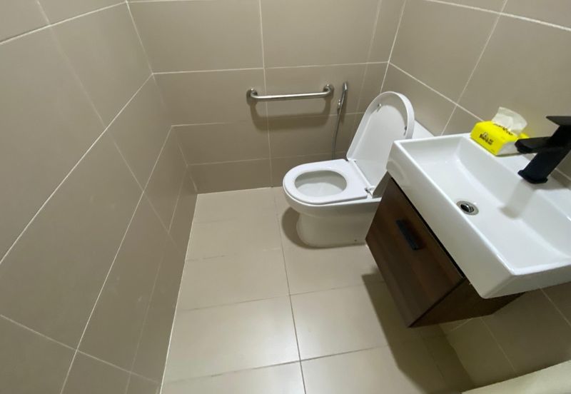 6-Storey Shop Office Cheras Centrepoint @ Kuala Lumpur for Sale