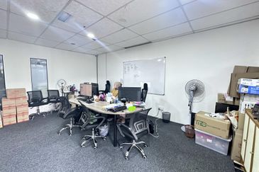 4 Storey Shop Office @ Platinum Walk Setapak, KL for Sale/Rent