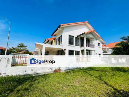 Setia Alam Sari, Kajang | End Lot with Land 2 Storey Terrace | Freehold, Extra Land, Basic, Selangor, Kajang