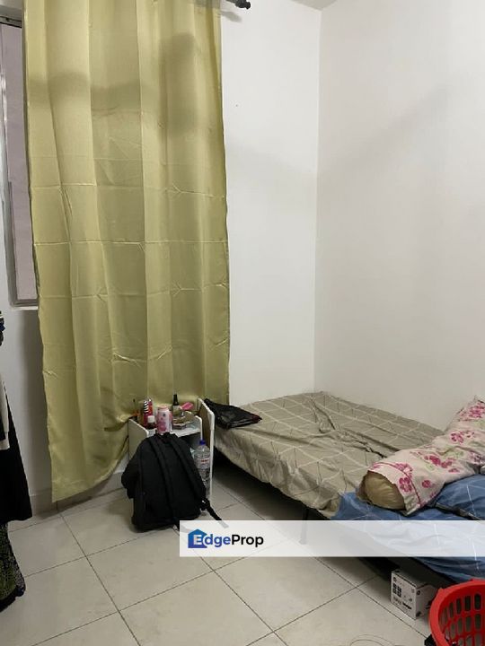 End Unit 1,227 sqft Vista Hijauan Apartment Bangi Near KTM UKM, Selangor, Bangi